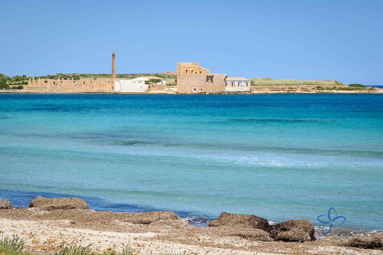 Anna'S House Near The Sandy Beach And With Wifi Avola Bagian luar foto